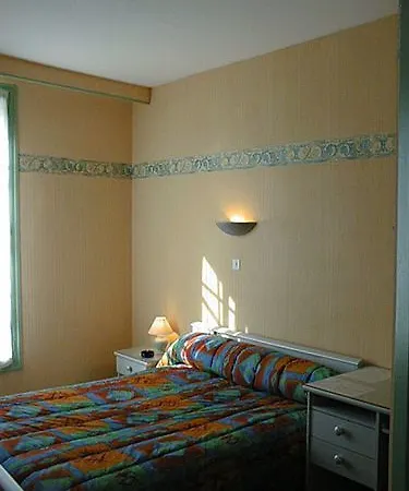 Logis Saint Jacques Hotel