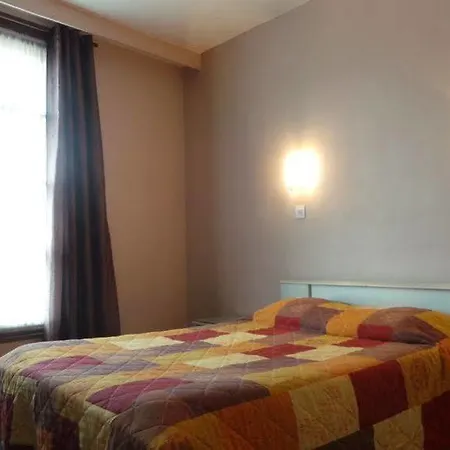 Logis Saint Jacques 2*