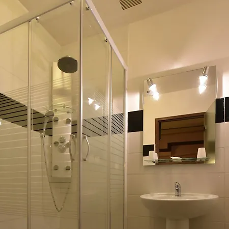 Logis Saint Jacques 2*