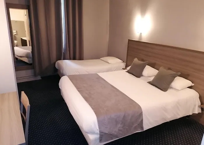 Logis Saint Jacques Hotel