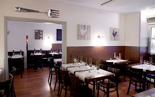 Hotel Logis Saint Jacques 2*