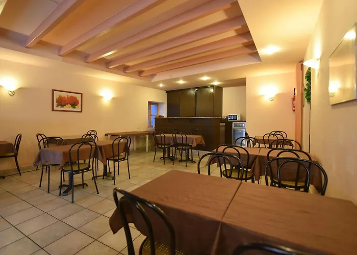 Hotel Logis Saint Jacques Valence (Drome)