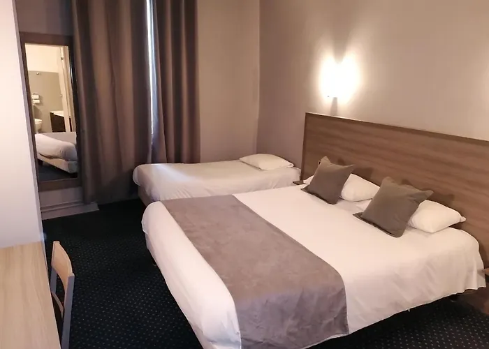 Hotel Logis Saint Jacques