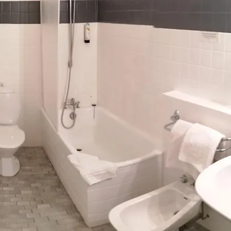 ホテル Logis Saint Jacques