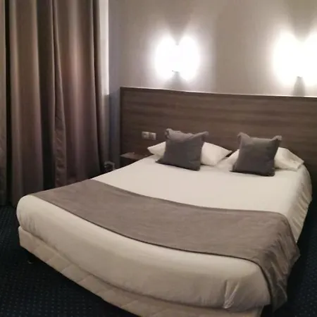 Logis Saint Jacques 2* Valence (Drome)