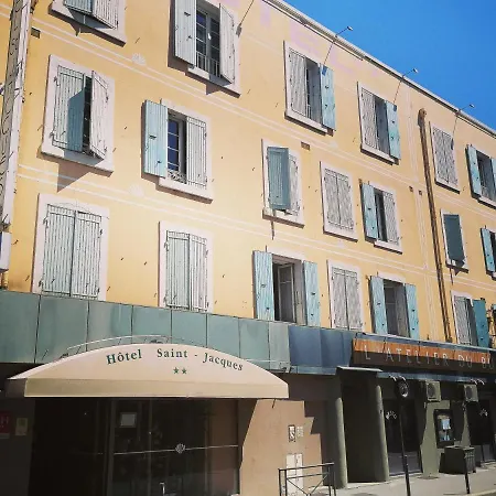Szálloda Logis Saint Jacques 2*