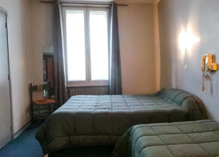 Szálloda Logis Saint Jacques 2*