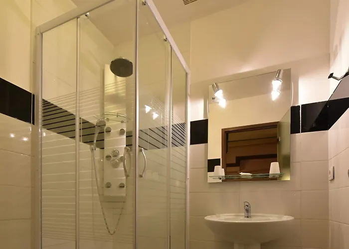 Logis Saint Jacques 2*